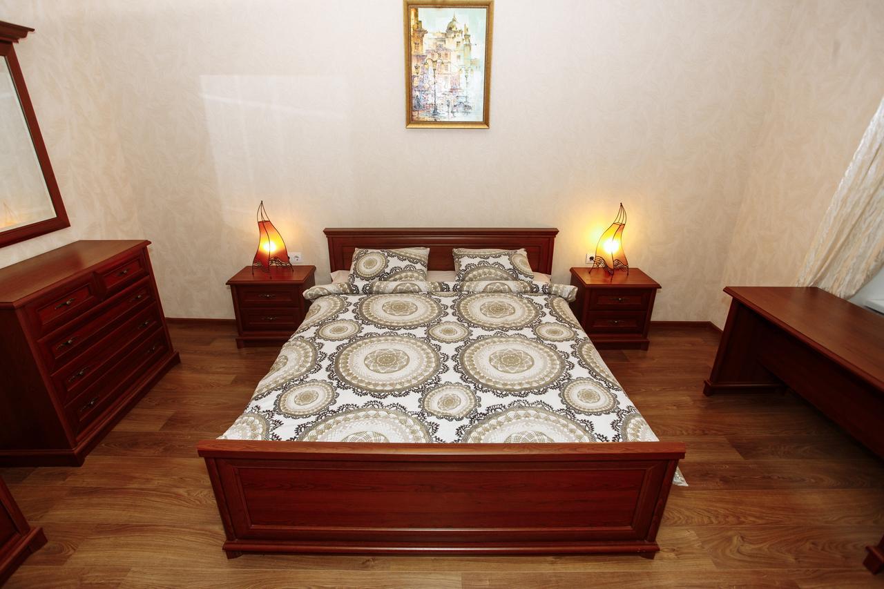 Apartment Near Museum Lviv Ngoại thất bức ảnh