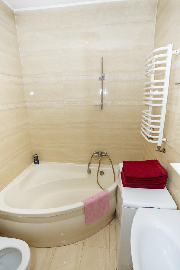 Apartment Near Museum Lviv Ngoại thất bức ảnh