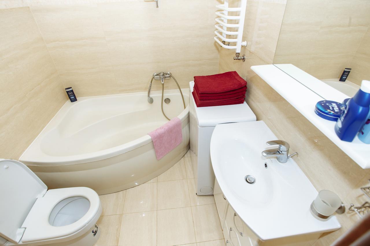 Apartment Near Museum Lviv Ngoại thất bức ảnh