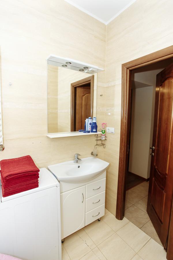 Apartment Near Museum Lviv Ngoại thất bức ảnh